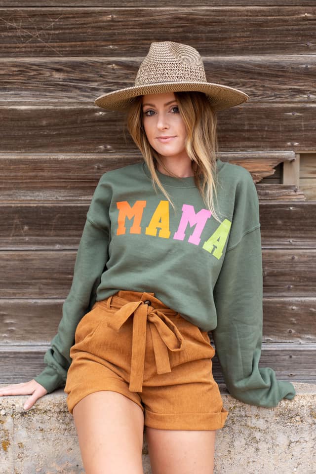 PREORDER | Mama on Green Sweatshirt