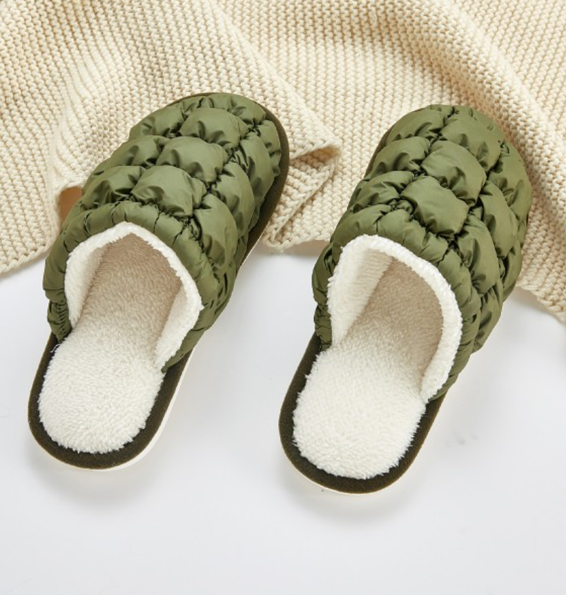 Solid Puffer Style Slippers