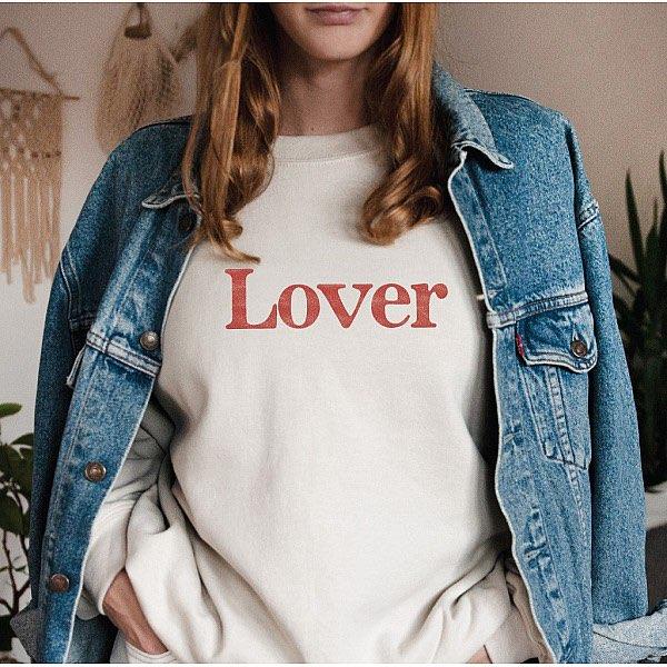 Lover Graphic Sweatshirt - Shop Juni