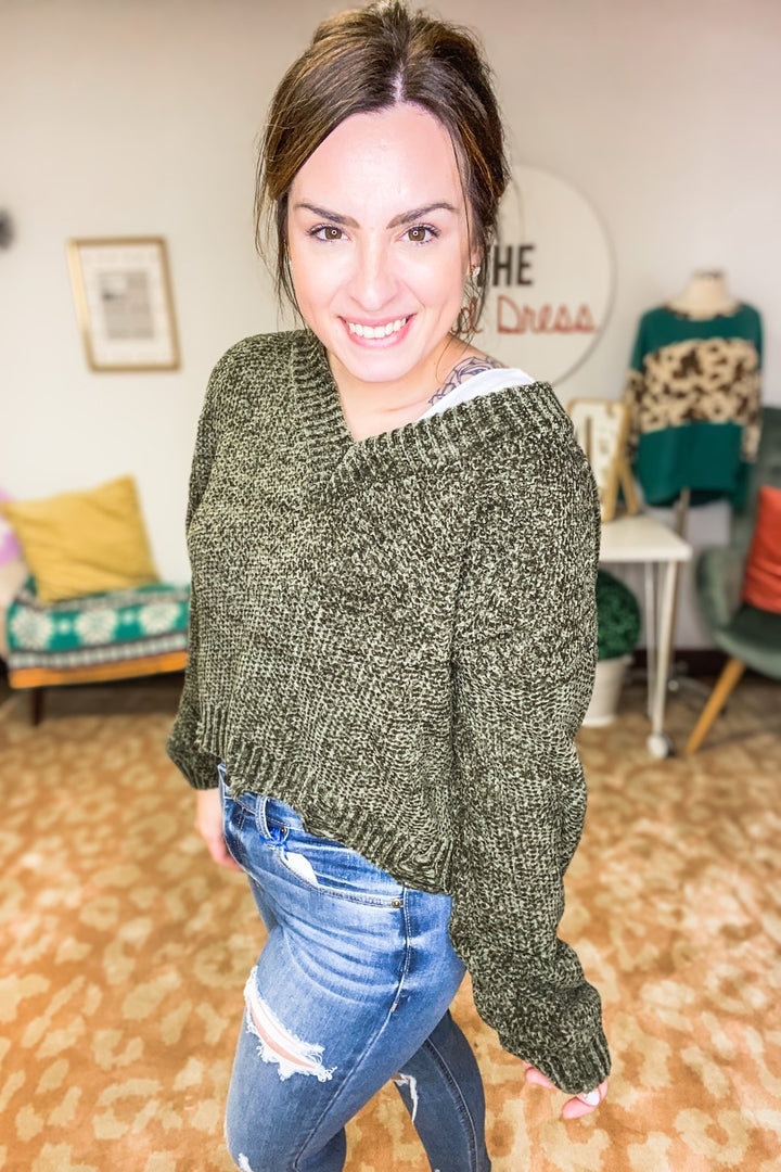 MIRACLE OLIVE DISTRESSED SWEATER - Shop Juni